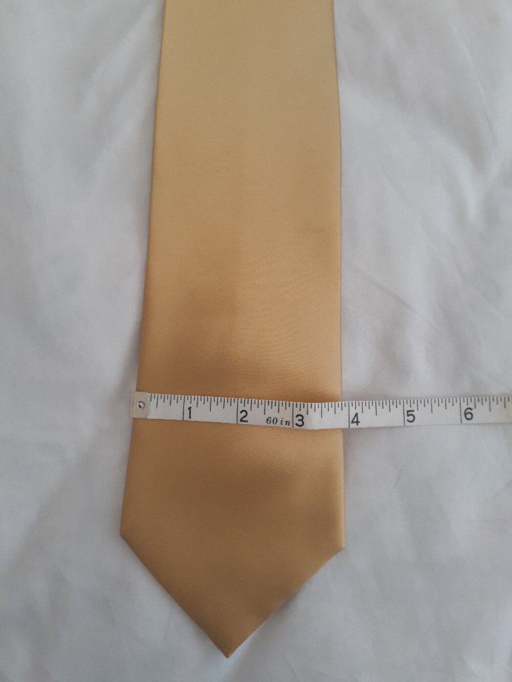 Van Heusen Men's tie gold color silk